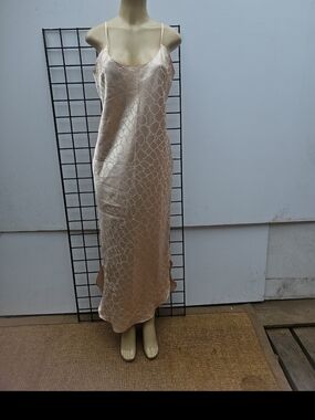 Lux Satin Slip Robe in Pale Blush with Textured Pattern